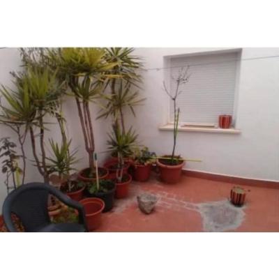 SE VENDE PISO