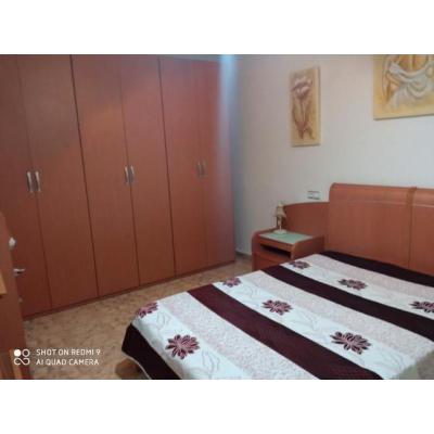 SE VENDE PISO