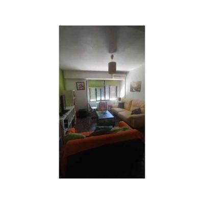 SE VENDE PISO