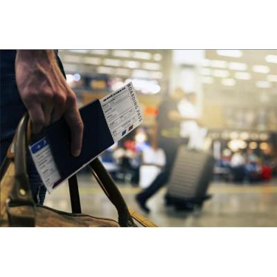 Busco una chica joven y delgada para viaje