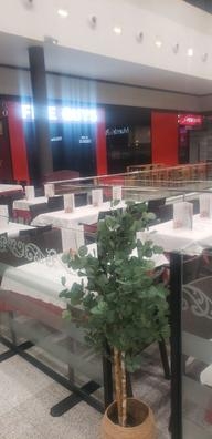 Se busca camareros y camareras