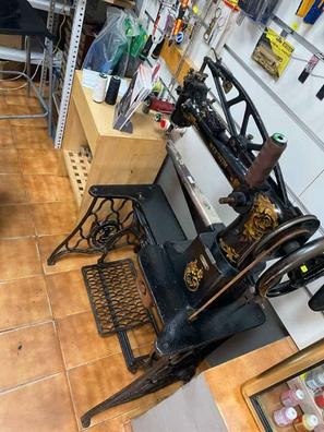 SE VENDE MAQUINARIA DE ZAPATERÍA