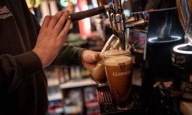 CAMARERO/A-BARMAN