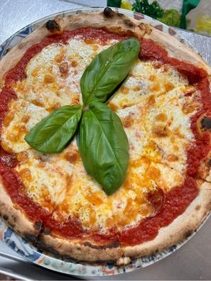 ayudante pizzero/a