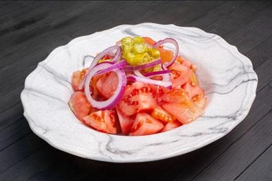 busco cocinero/a para todo el año