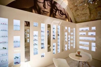 Comercial tienda de Óptica