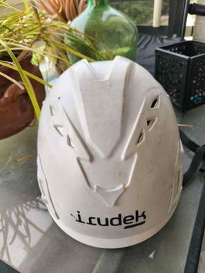 Casco para trabajar en altura o escalada