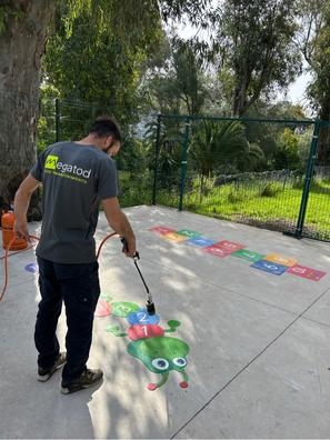 trabajo de instalador, montador.