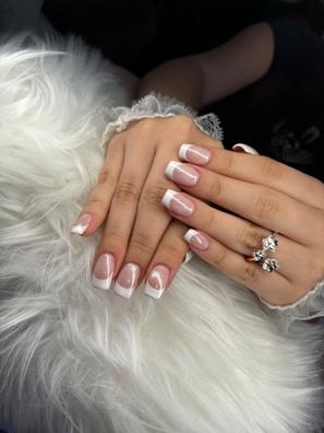 Manicurista con experiencia