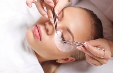 ✨ Se busca Lash Artist con experiencia –