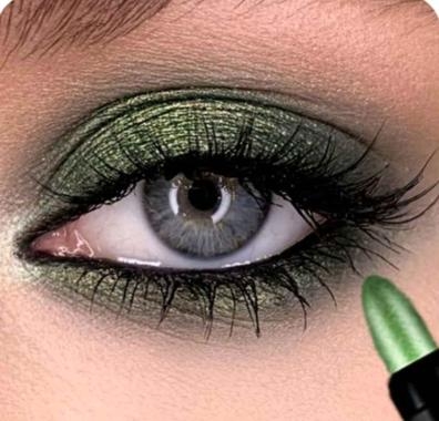 ayudante de maquilladora