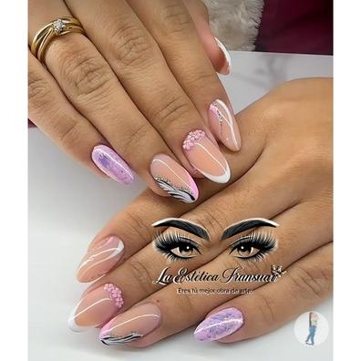 SE BUSCA MANICURISTA PARA TRABAJAR YA.