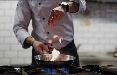 ayudante de cocina y cociner@