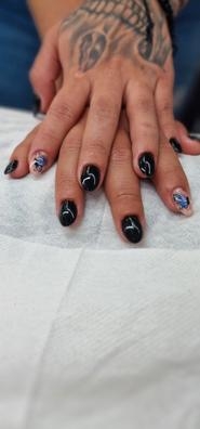 PUESTO PARA MANICURISTA
