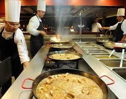 Busco cociner@ (cocina español) Camarer@