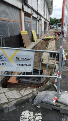 se precisa operario de excavadora