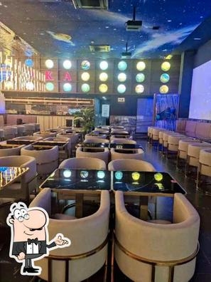 S/N CAMAREROS Y COCINEROS SUSHI