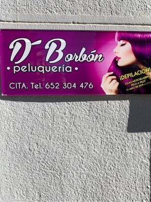 chica peluquera que haga trenzas