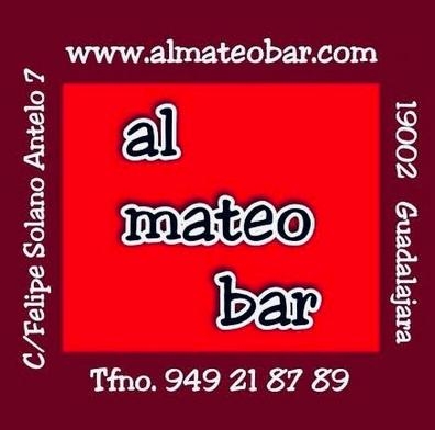 SE NECESITA AYUDANTE DE COCINERO/A