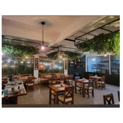 EN VENTA EXCELENTE RESTAURANTE BAR