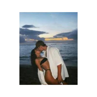 BUSCO CHICA QUE LE GUSTE EL MAR Y LA PLAYA
