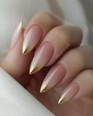 MANICURISTA