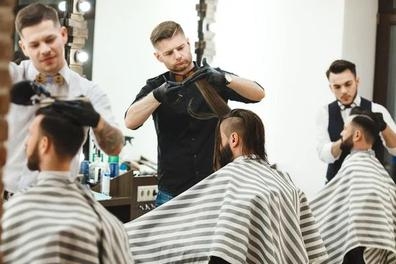 CLASE DE BARBERÍA GRATIS SÁBADO 24/5