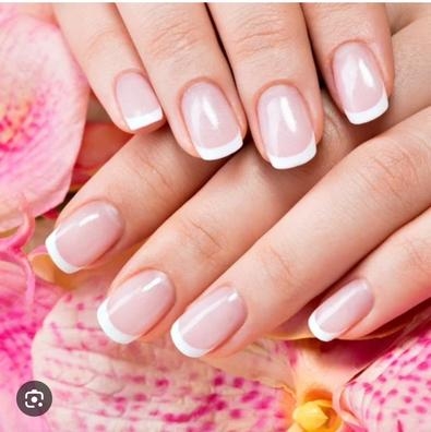 se necesita manicurista Elche