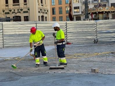 Peon de obra civil