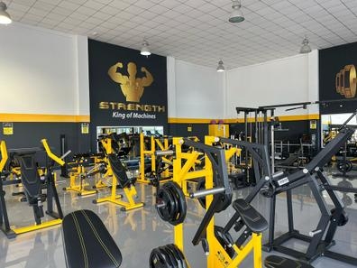 Monitora titulada para sala fitness