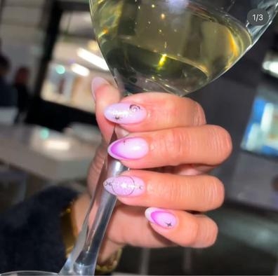 MANICURISTA