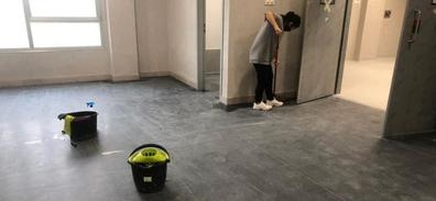 SE BUSCA OPERARIO/A LIMPIEZA FIN DE OBRA