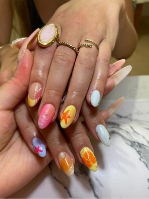 MANICURISTA CON EXPERIENCIA