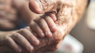 Cuidado de anciano en el hogar