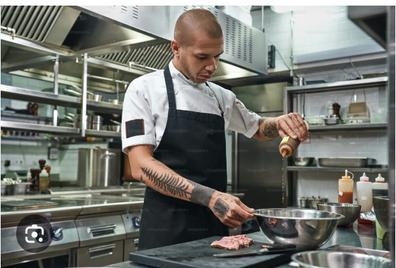 se necesita cociner@ con experiencia