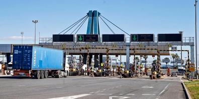 Chofer Trailer Puerto Valencia