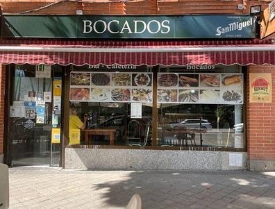 Se busca camarera