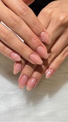 se busca manicurista