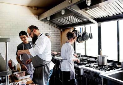 ayudante de cocina