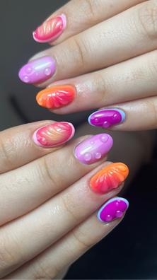 SE BUSCA MANICURISTA MÍN 3 AÑOS EXP