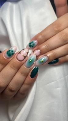 SE BUSCA MANICURISTA MÍN 3 AÑOS EXP