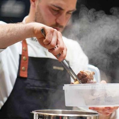 cocinero profesional de la zona