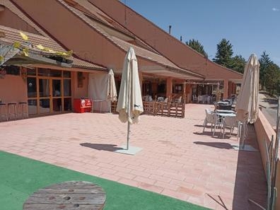 Ayudante cocina y camarera