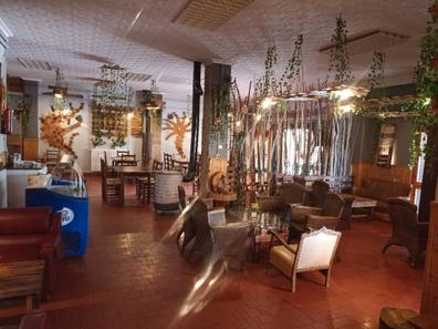 Ayudante cocina y camarera