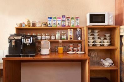 PUESTO DE LIMPIEZA EN CASA RURAL