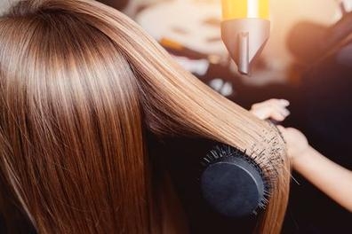 Busco Aprediz adelantada de Peluqueria