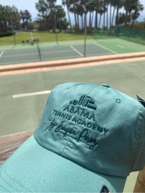 Profesor de tenis y pádel.