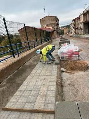NECESITO OFICIALES: OBRA CIVIL