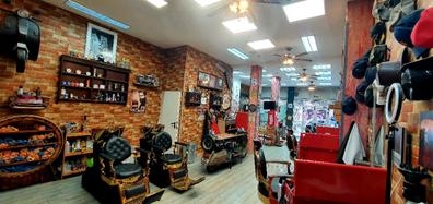 Buscamos barbero