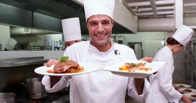 COCINEROS Y AYUDANTES (experiencia)